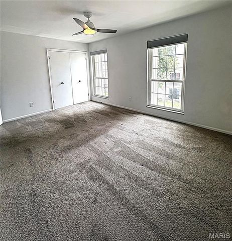 4243 Forest De Ville Drive, Oakville, MO 63129