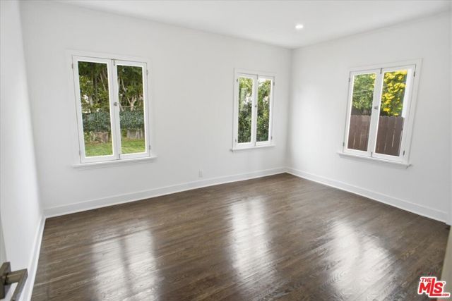 1153 Hi Point Street, Los Angeles, CA 90035
