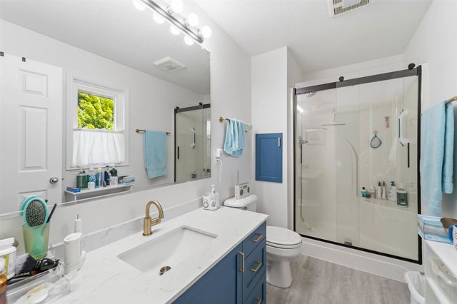 1010 SE 8th Street, Ankeny, IA 50021
