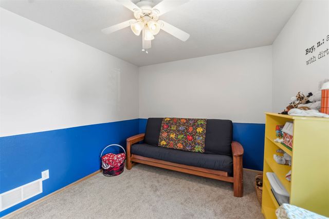 1010 SE 8th Street, Ankeny, IA 50021