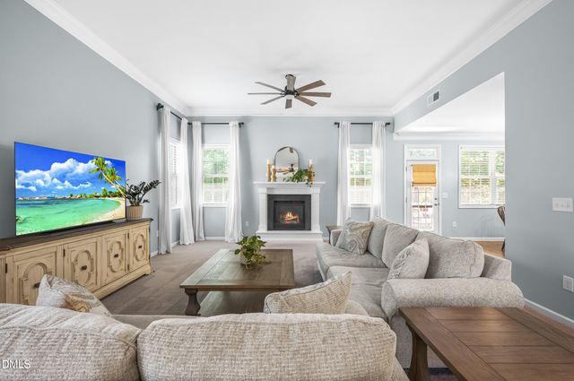 89 Chatsworth Lane, Clayton, NC 27527