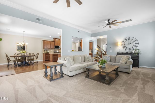 89 Chatsworth Lane, Clayton, NC 27527