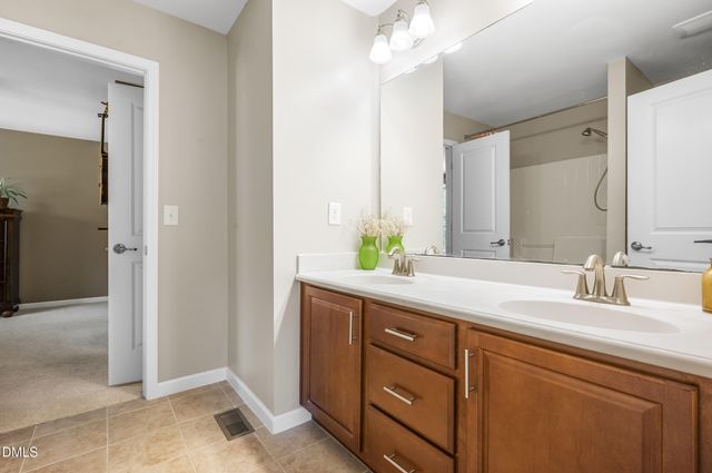 89 Chatsworth Lane, Clayton, NC 27527