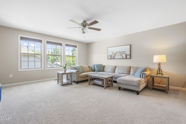 89 Chatsworth Lane, Clayton, NC 27527