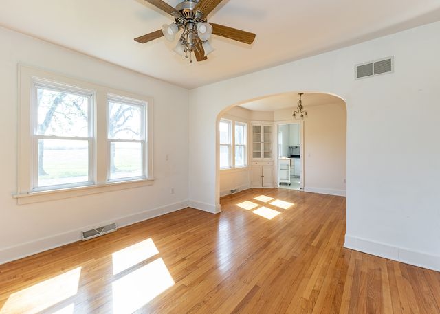 8367 Wolf Road, Colona, IL 61241