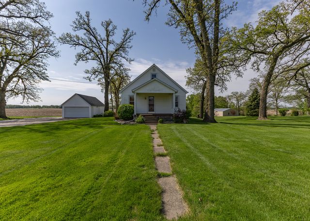 8367 Wolf Road, Colona, IL 61241