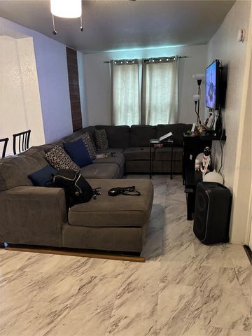 2440 WEBER STREET, Lakeland, FL 33801