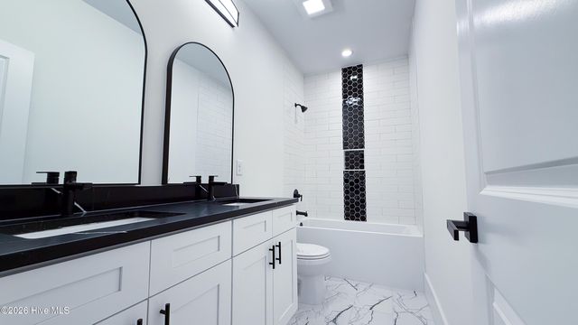 21 Little Creek Road, Castle Hayne, NC 28429