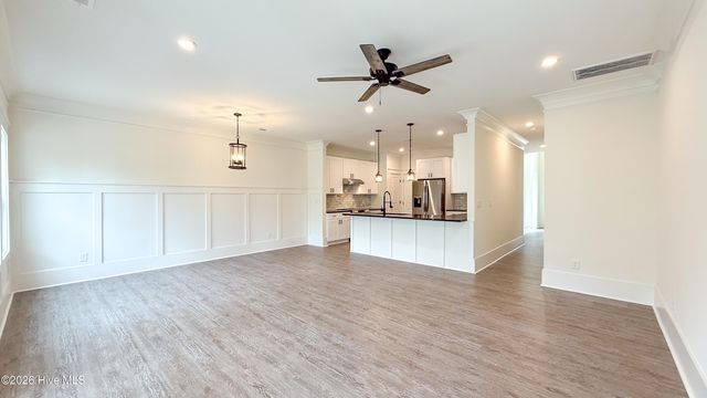 21 Little Creek Road, Castle Hayne, NC 28429