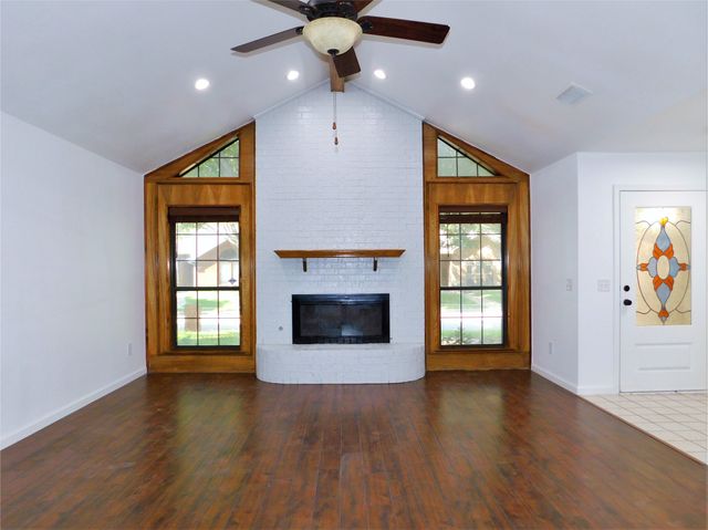 2105 Sonata Lane, Carrollton, TX 75007