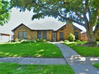 2105 Sonata Lane, Carrollton, TX 75007