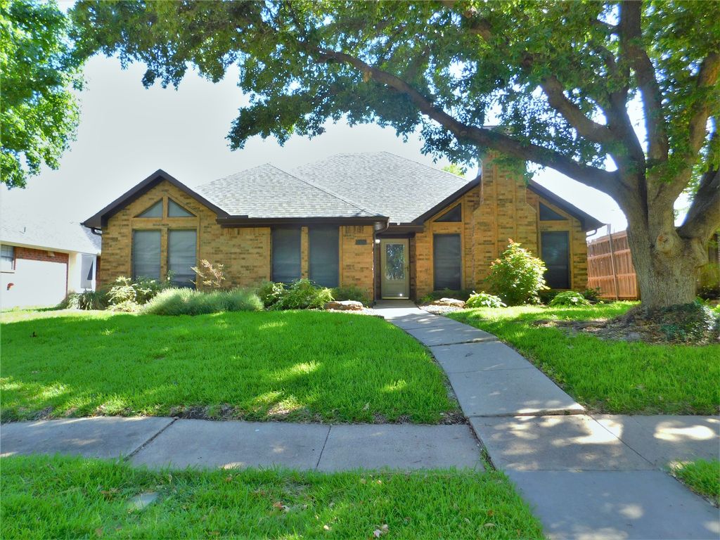 2105 Sonata Lane, Carrollton, TX 75007