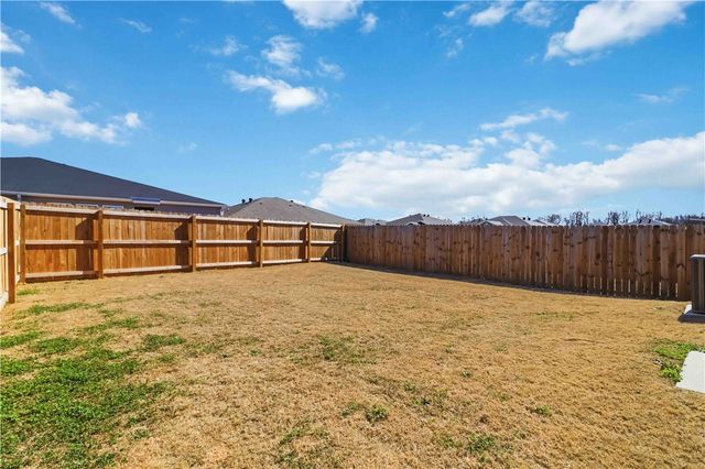 6506 NW Vandergriff Street, Bentonville, AR 72713