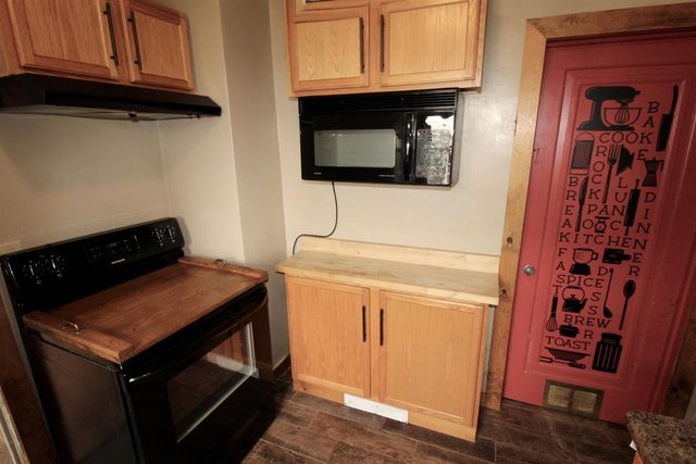 1525 Merrill Street, Beloit, WI 53511