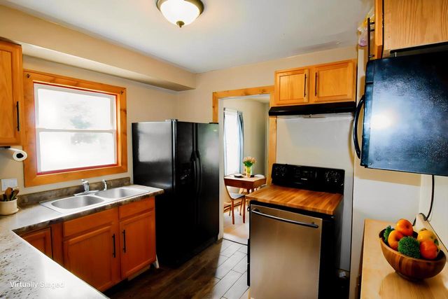 1525 Merrill Street, Beloit, WI 53511