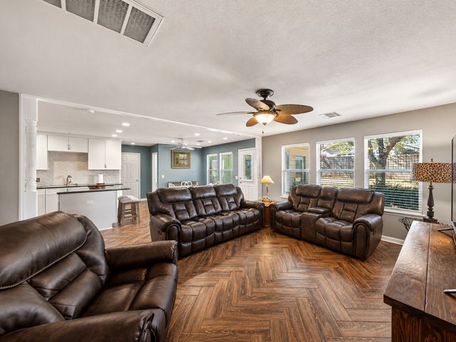 1529 Rainy Brk, Schertz, TX 78154