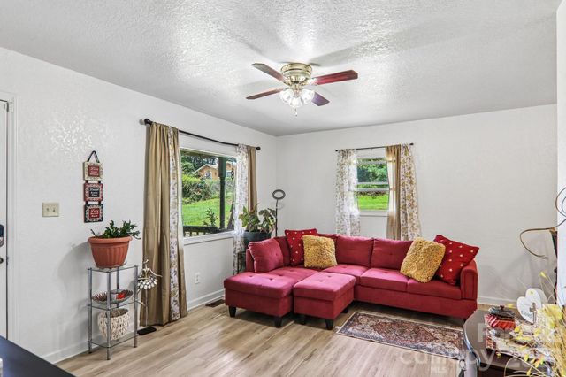 1 Camby Street, Asheville, NC 28801