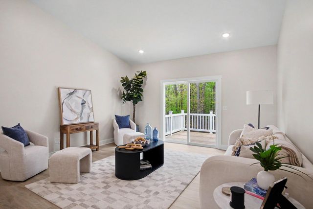 2843 W Cobblestone Court Se 18, City Of Kentwood, MI 49512