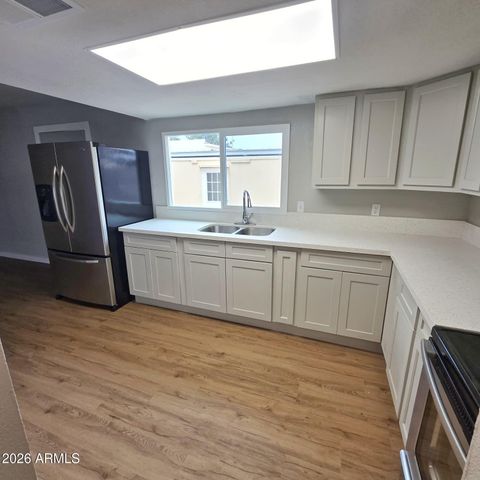 5725 N 44TH Lane, Glendale, AZ 85301
