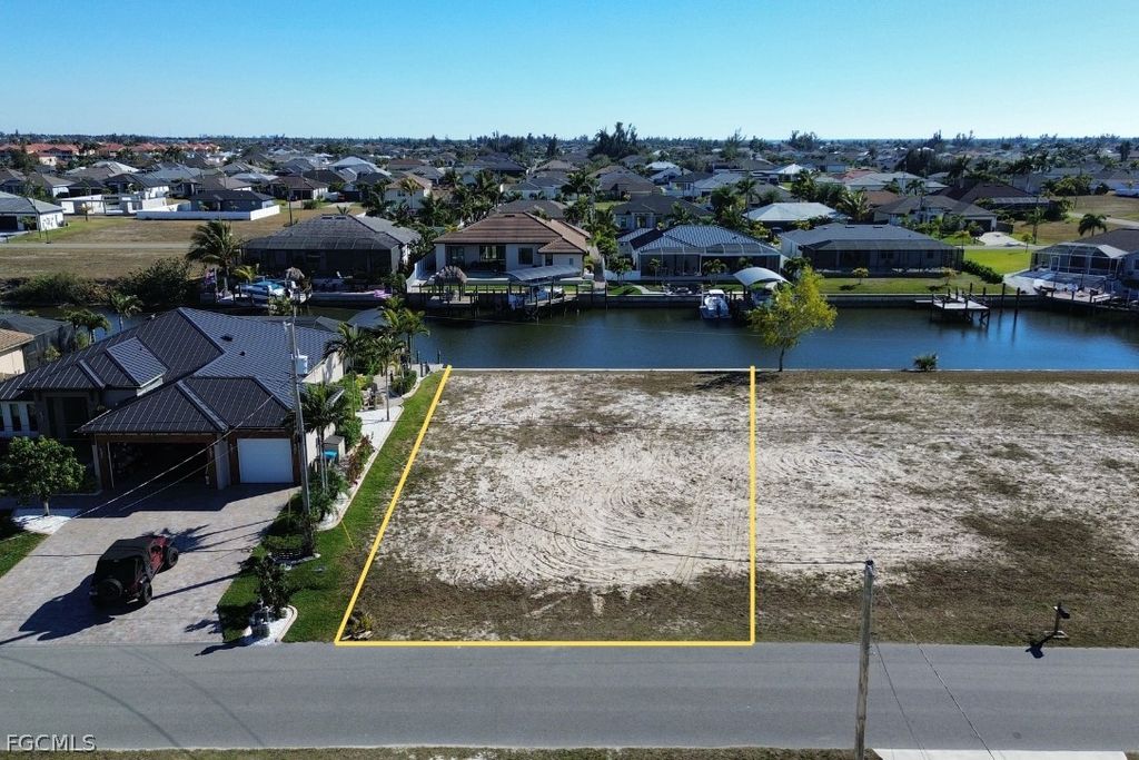 3406 NW 2nd TER, Cape Coral, FL 33993