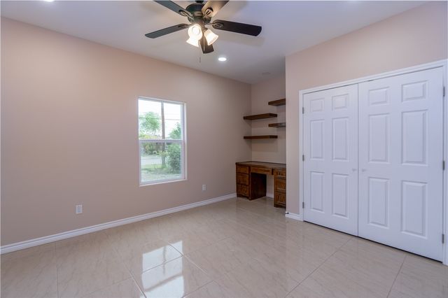 404 Dewey Ave, Alice, TX 78332