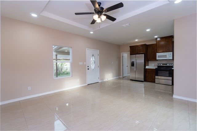 404 Dewey Ave, Alice, TX 78332