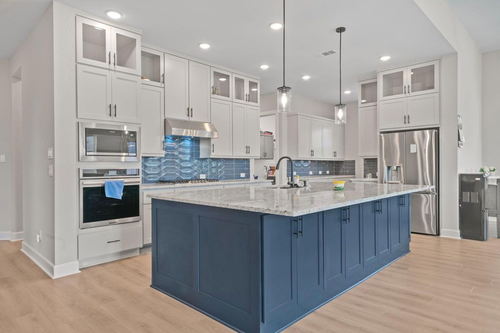 Image 15 of property listing at 1211 Morning Rose Drive, Missouri City, TX 77459