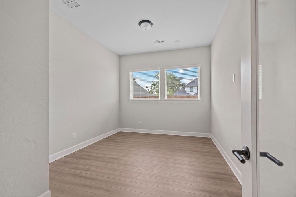 Image 33 of property listing at 1211 Morning Rose Drive, Missouri City, TX 77459