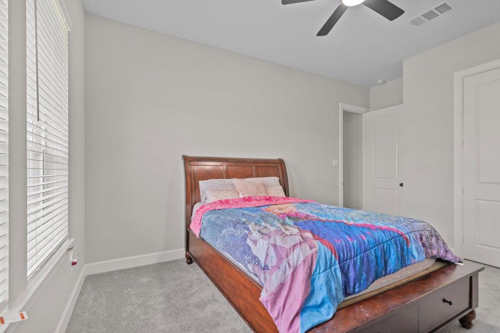 Image 35 of property listing at 1211 Morning Rose Drive, Missouri City, TX 77459