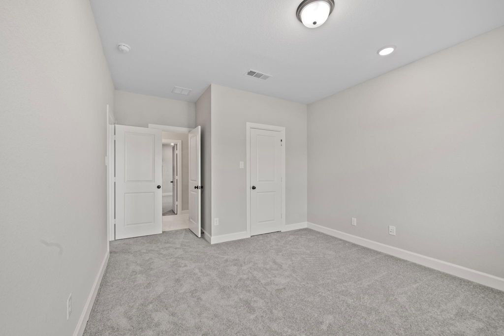 Image 42 of property listing at 1211 Morning Rose Drive, Missouri City, TX 77459