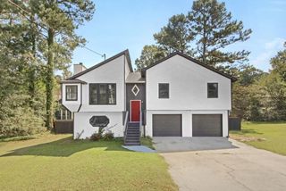295 LAMDEN Court, Lawrenceville, GA 30046