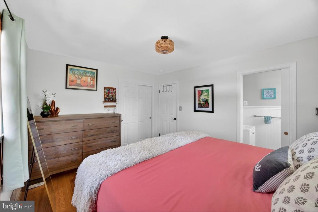 Image 28 of property listing at 18 S BEAUMONT AVE, Catonsville, MD 21228