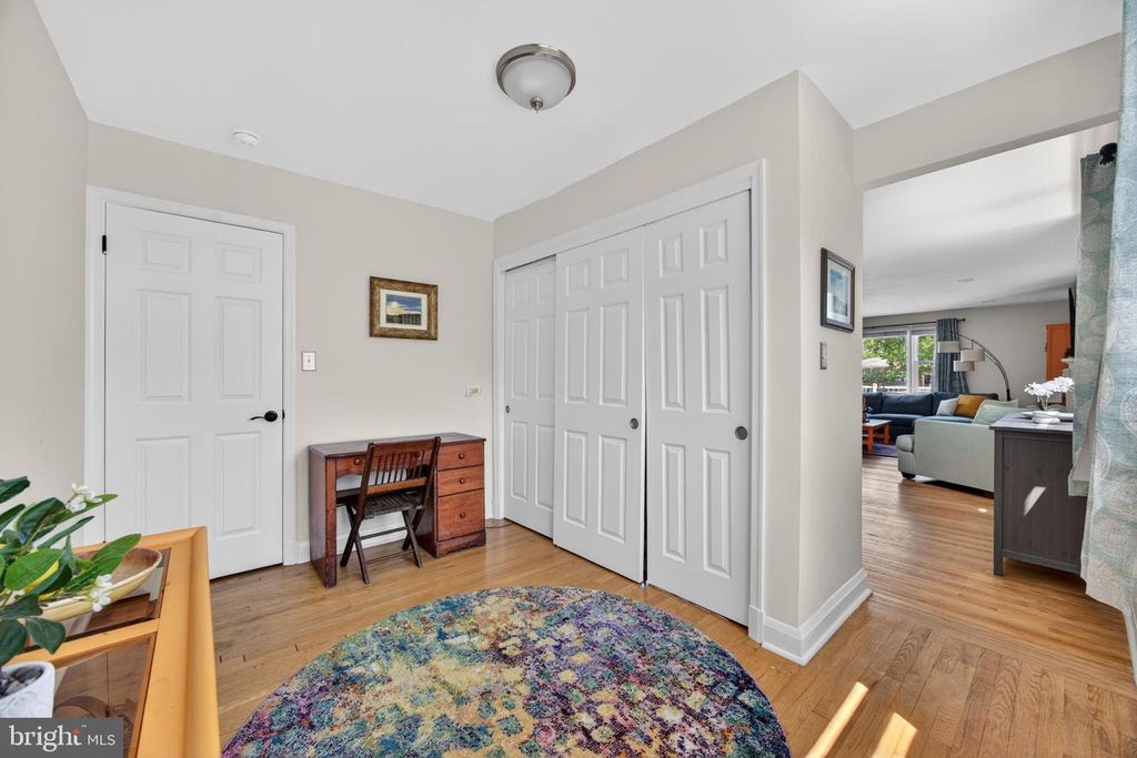 Image 33 of property listing at 18 S BEAUMONT AVE, Catonsville, MD 21228
