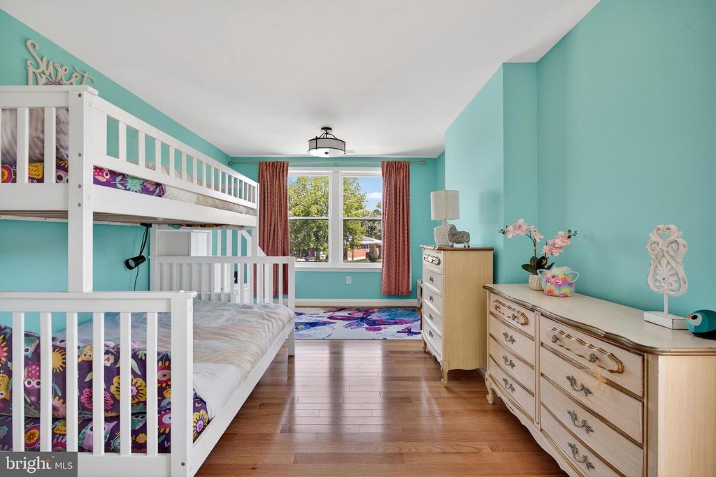 Image 48 of property listing at 18 S BEAUMONT AVE, Catonsville, MD 21228