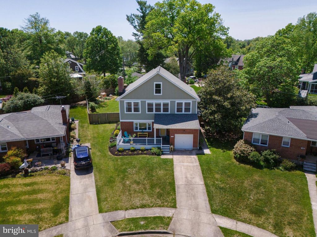 Image 74 of property listing at 18 S BEAUMONT AVE, Catonsville, MD 21228