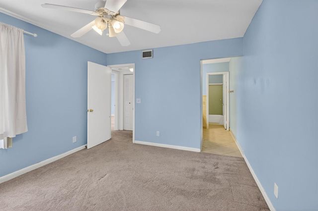 7582 Courtyard Run E 7582, Boca Raton, FL 33433