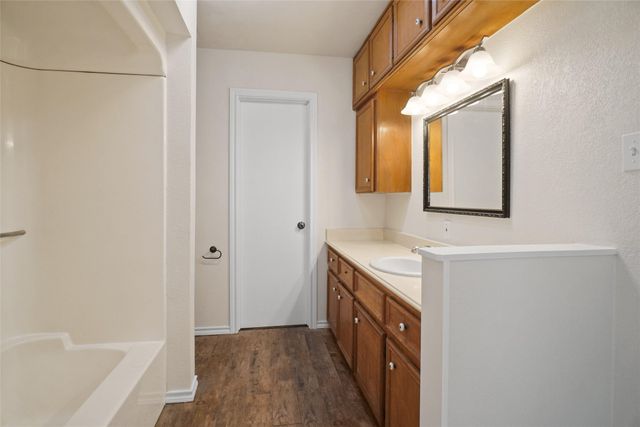 221 W 5th Street, Springtown, TX 76086