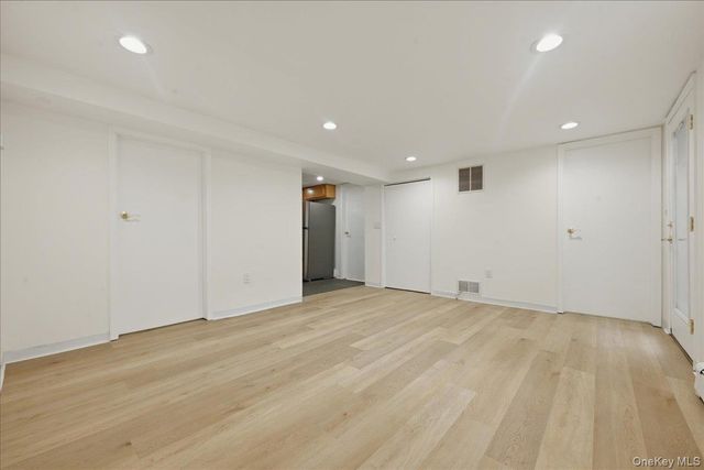 84 N Fordham Road, Hicksville, NY 11801