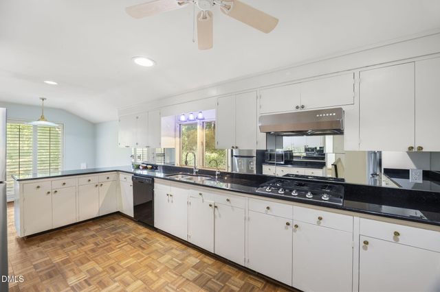 501 Valley Road, Fayetteville, NC 28305