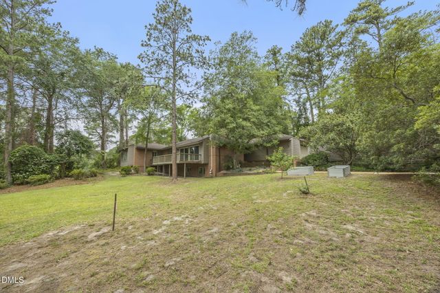 501 Valley Road, Fayetteville, NC 28305