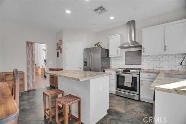 9185 N Rochester, Delhi, CA 95315