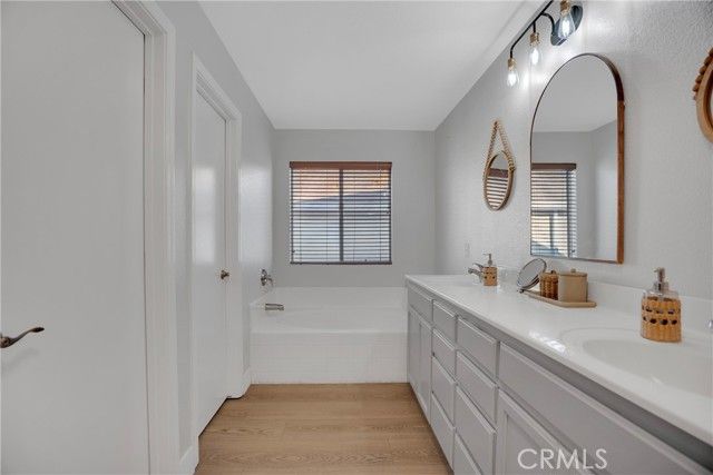 9185 N Rochester, Delhi, CA 95315