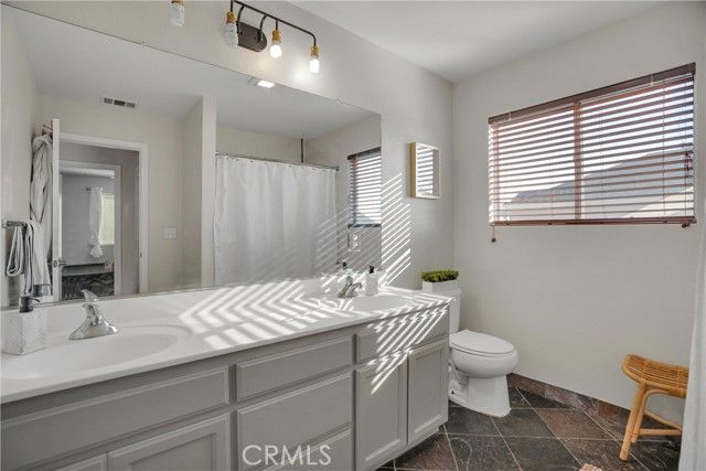 9185 N Rochester, Delhi, CA 95315