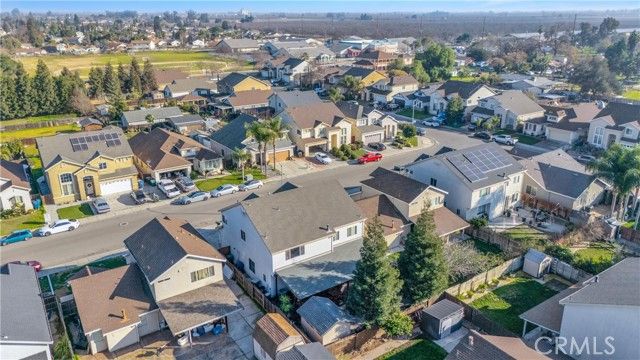 9185 N Rochester, Delhi, CA 95315