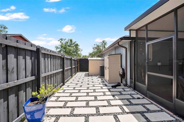 7432 GOLDEN GLENN COURT, Orlando, FL 32807