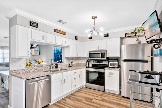 7432 GOLDEN GLENN COURT, Orlando, FL 32807