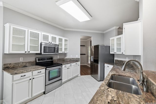2804 BERRY TRCE, Schertz, TX 78154