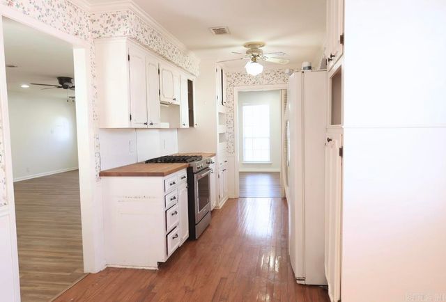 2010 Gunpowder Road, Little Rock, AR 72227