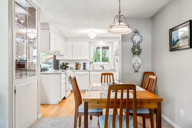 709 NE Lafayette Avenue, Bend, OR 97701