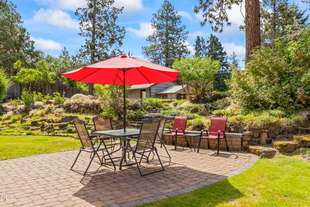 709 NE Lafayette Avenue, Bend, OR 97701